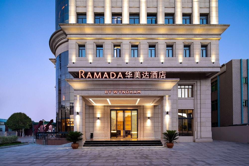 Ramada by Wyndham Guangzhou Conghua - Tap to explore photos