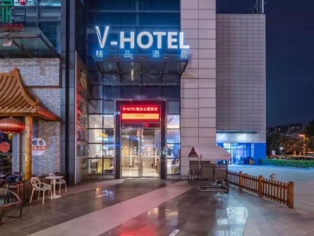 V-hotel Boutique Hotel - Tap to explore photos