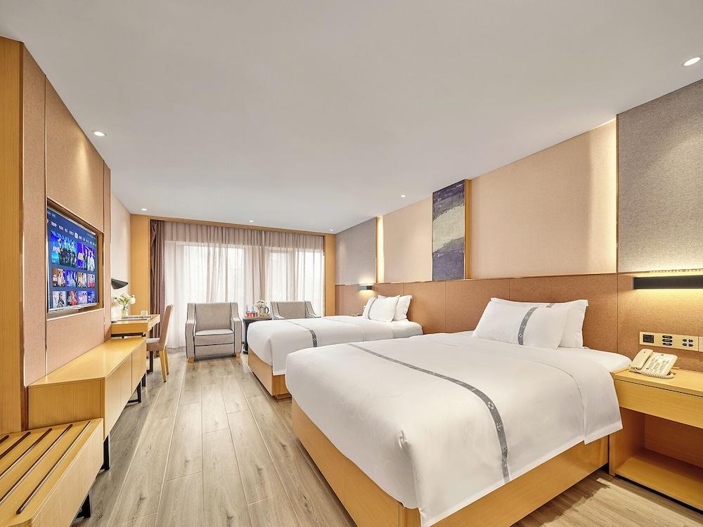 YISHANG HOTEL Room Type - Superior Twin Room, 2 Double Beds
