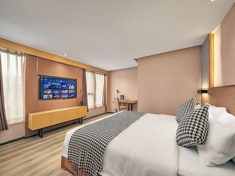 YISHANG HOTEL - Tap to explore photos