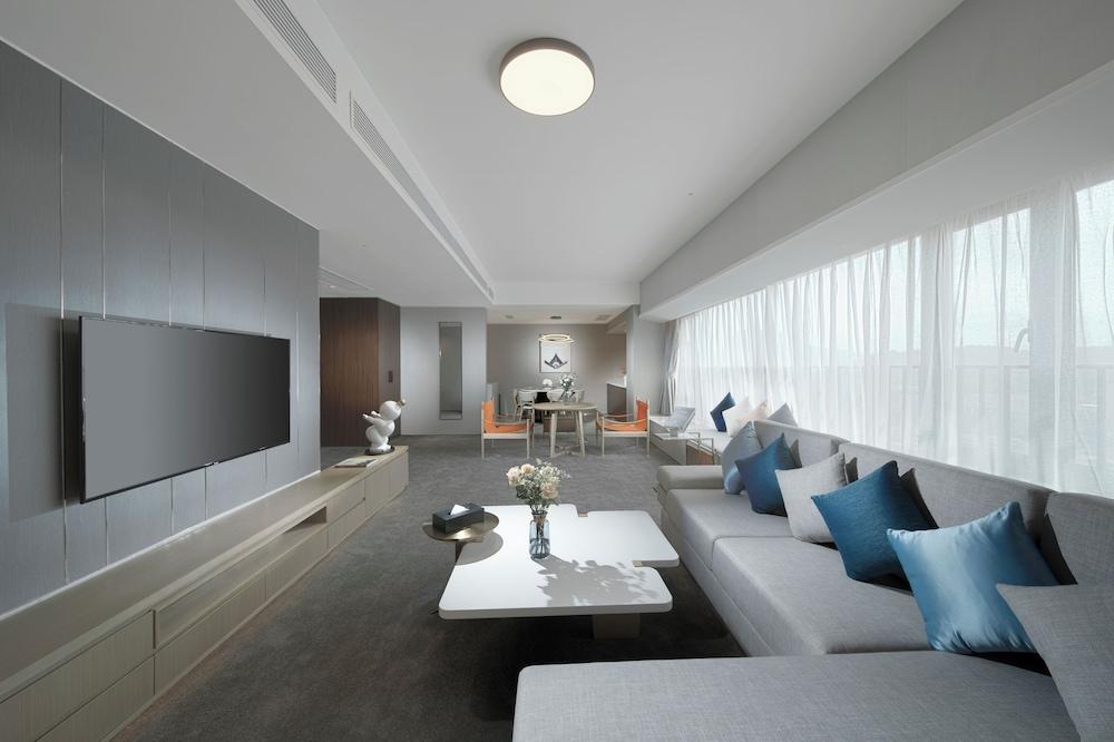 Keypai Hotel Room Type - Executive Suite