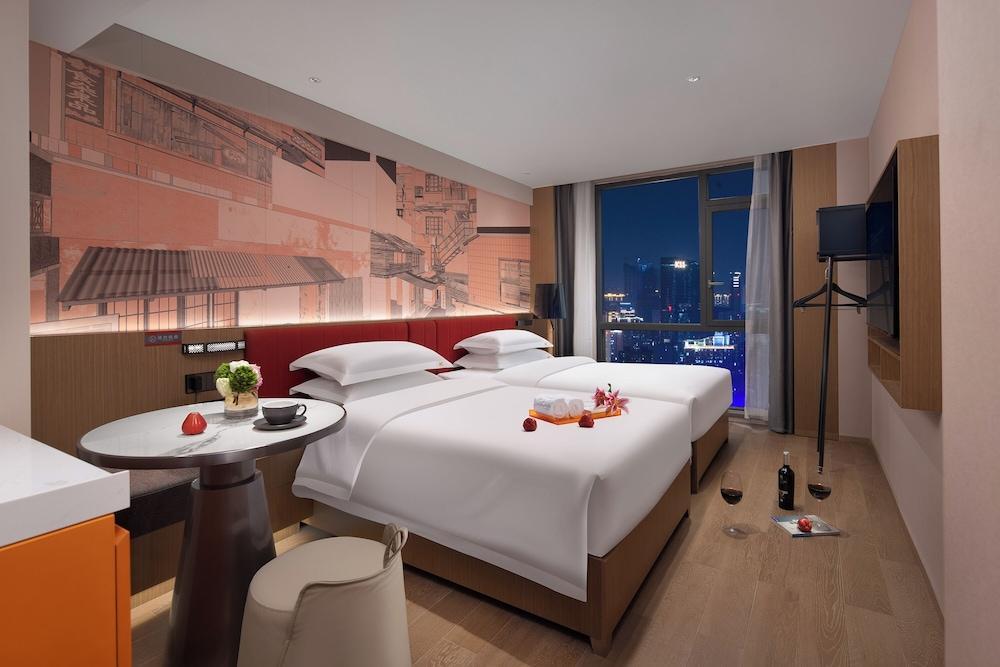 From.K Hotel Guangzhou Room Type - Panoramic Twin Room