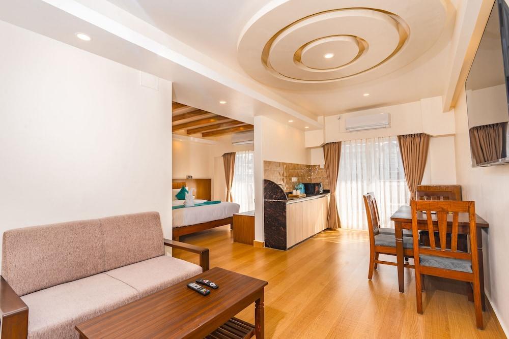 Pokhara Alpine and Springs Room Type - King Suite