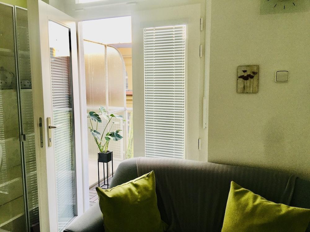 Hotel Flat in the Heart of Prague - Tap to explore photos