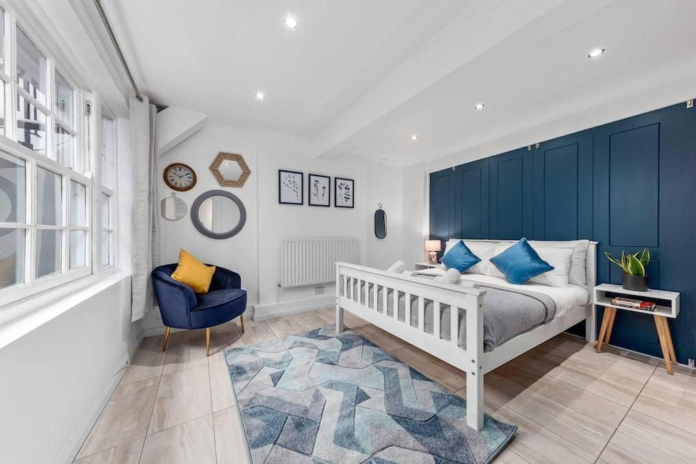 Serviced Flat Near Hyde Park Marble Arch W2 London