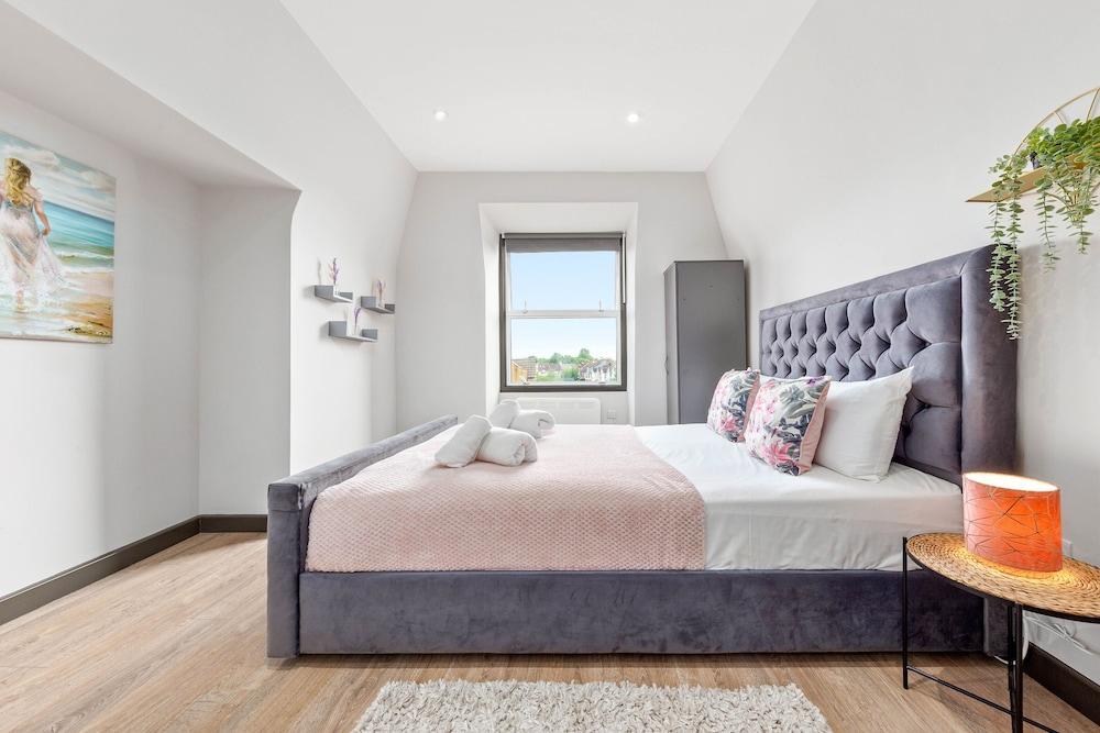 Remarkable Serviced Room Sydenham London Se26 - Tap to explore photos