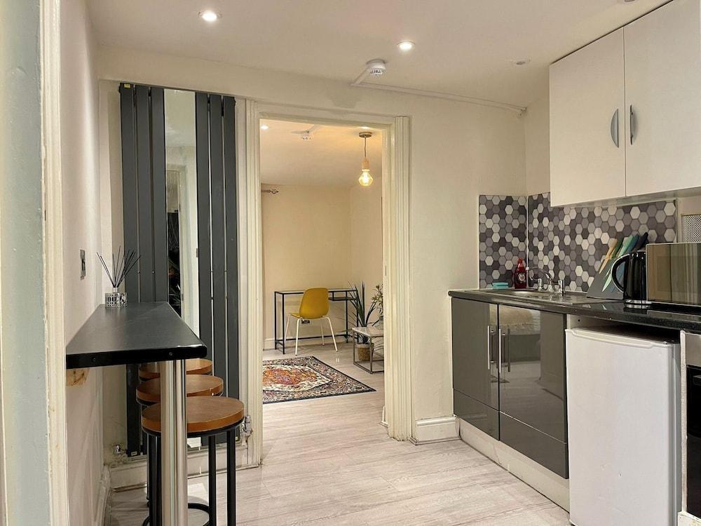 Modern Basement Flat in The City - Shoreditch