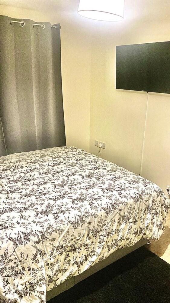 Impeccable 2-bed Apartment in London Room Type - Apartment
