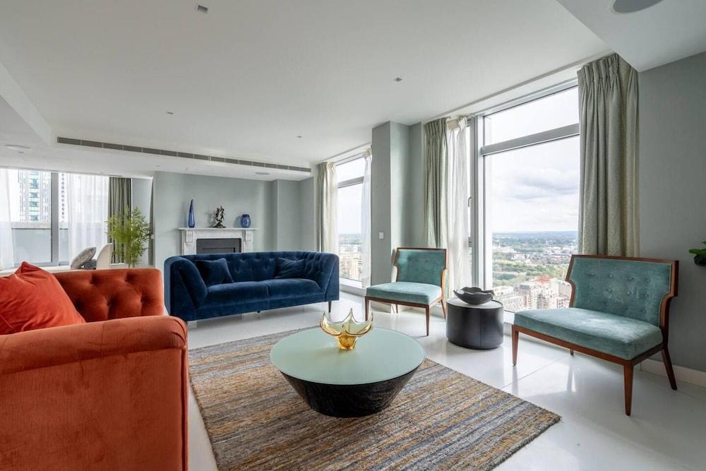Stunning 4-bed Duplex Penthouse in London - Tap to explore photos