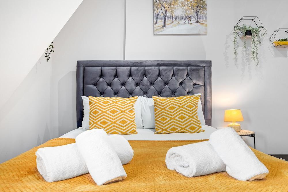 Captivating Serviced Room Sydenham London Se26 - Tap to explore photos