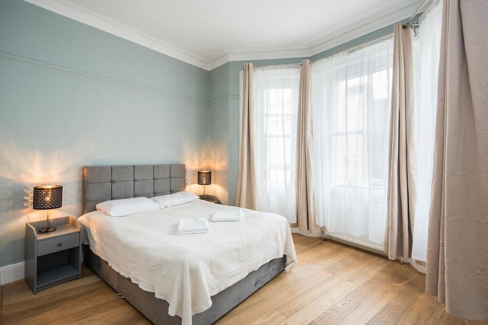 Gloucester Station Gem, 3 Bedroom Oasis