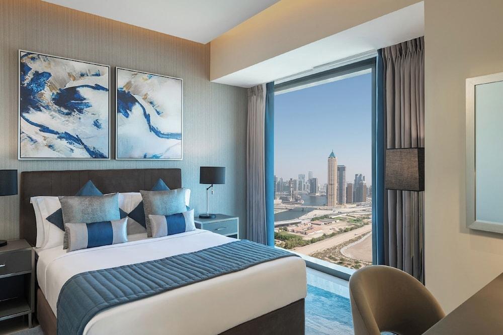 DAMAC Maison Aykon City&nbsp;Dubai Room Type - 1 Bedroom Canal View with Kitchenette