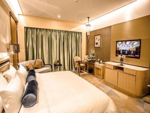 Shanghai Fuyue Hotel