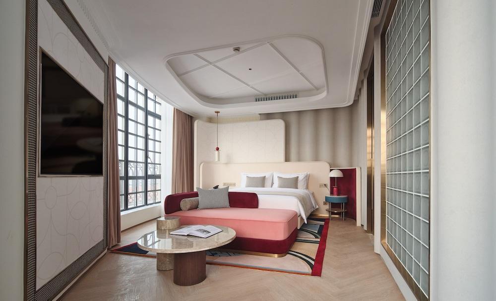 The Stage Shanghai Room Type - Premier Studio Suite