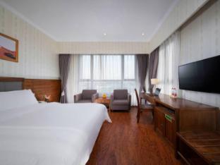 Vienna Classic Hotel Shanghai Tinglin - Tap to explore photos