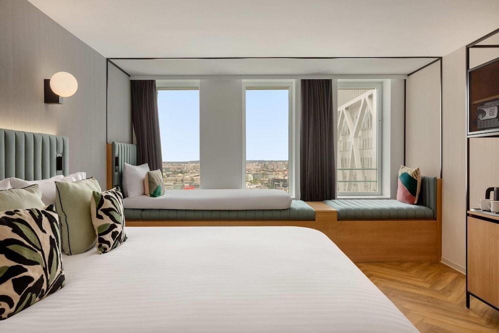 H4 Wyndham Paris Pleyel Room Type - Family Room (Communicating Rooms)