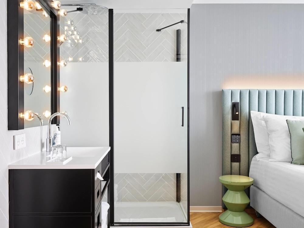 H4 Wyndham Paris Pleyel Room Type - Comfort Room