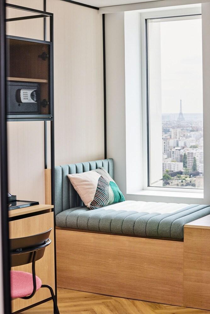 H4 Wyndham Paris Pleyel Room Type - Family Triple Room H4 Wyndham Paris Pleyel Room Type - Family Triple Room