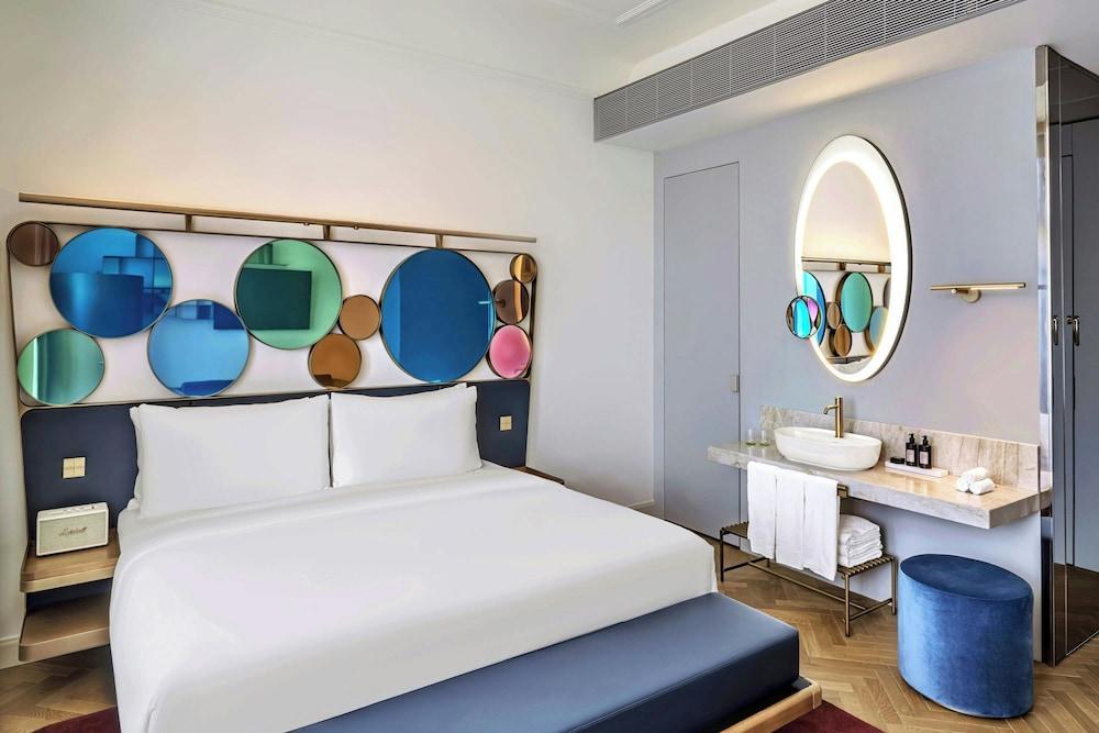 W Prague Room Type - Cozy Bohemia Balcony Room