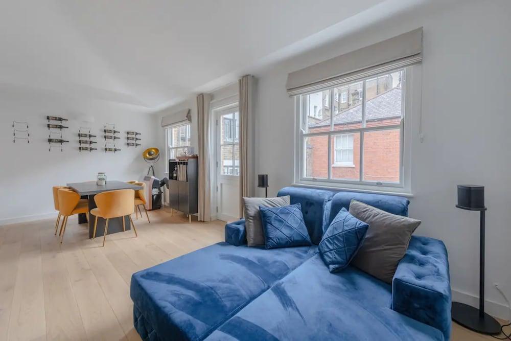 Modern & Centrally Located 2BD Flat - Marble Arch! - Tap to explore photos