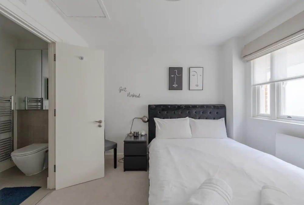 Modern & Centrally Located 2BD Flat - Marble Arch! - Tap to explore photos