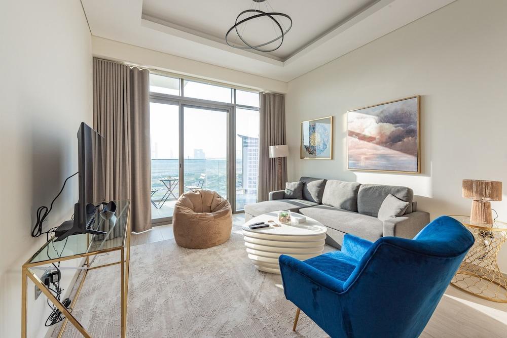 Cozy Convenient 1BR Haven in Al Jaddaf