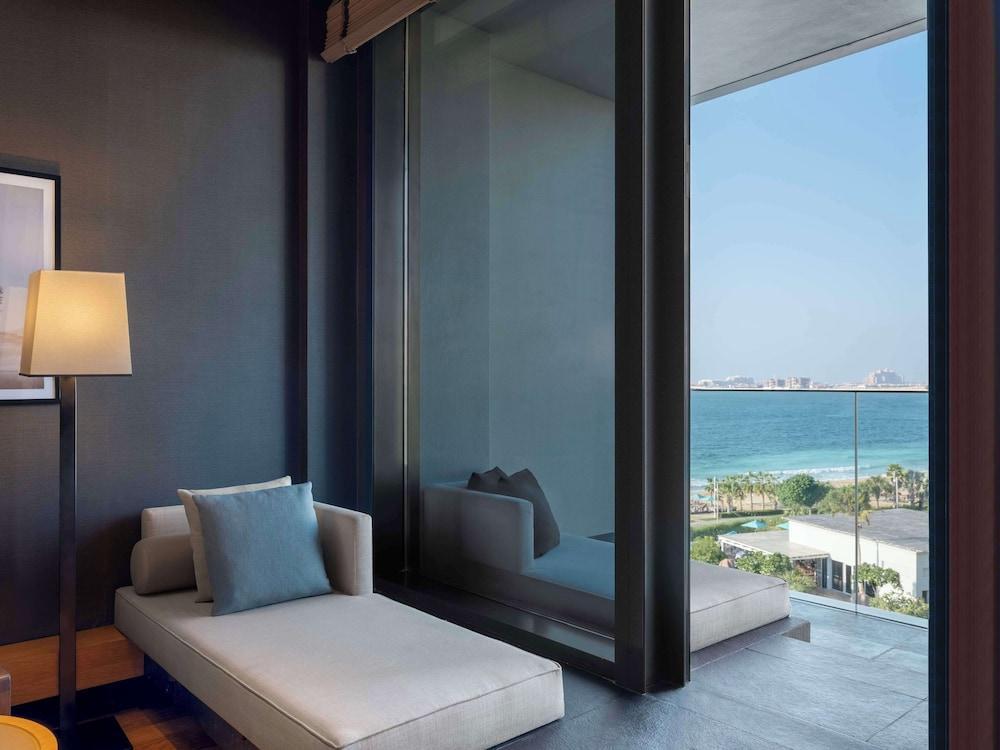 Banyan Tree Dubai at Bluewaters Room Type - Bliss Resort View Guestroom