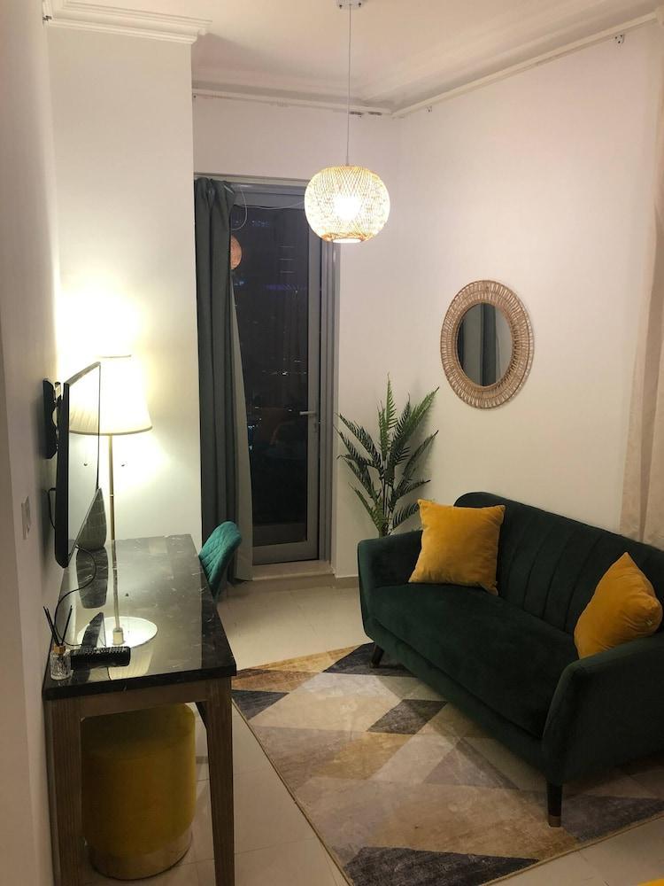 Cosy Little Studio With Marina &partial Beach View - Tap to explore photos