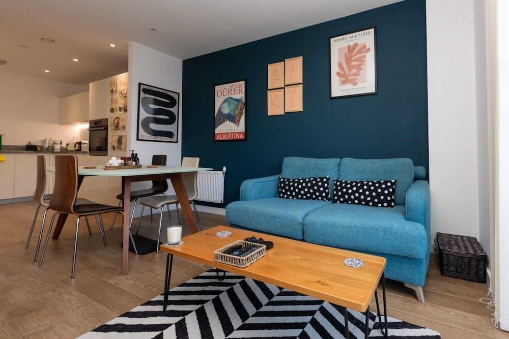 Peaceful & Vibrant 1BD Flat W/balcony- Bow Common! - Tap to explore photos