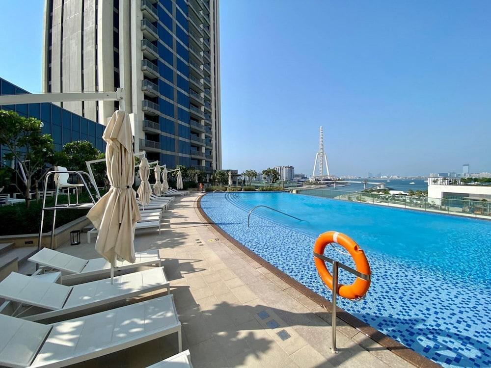 DXB - Emaar 52 42 - T2 - 1602 - DM - Tap to explore photos