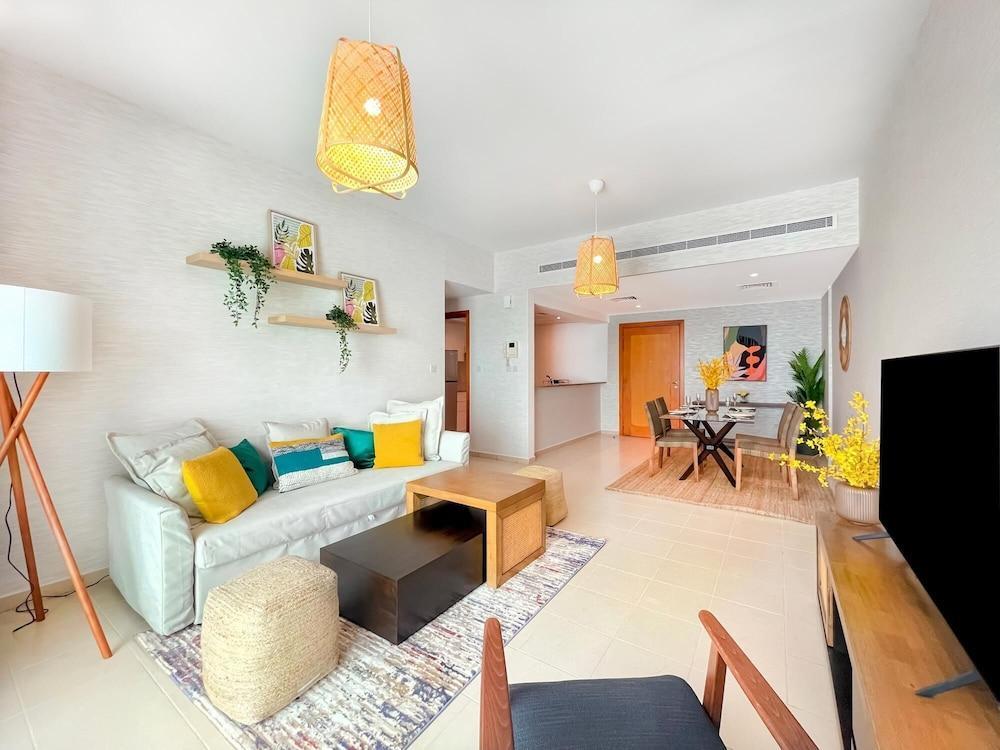 Spectacular 1BR Community View - Tap to explore photos