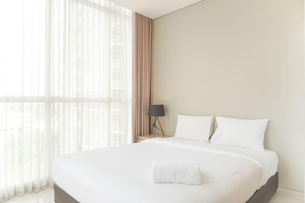 Homey And Warm 1Br At Ciputra International Apartment