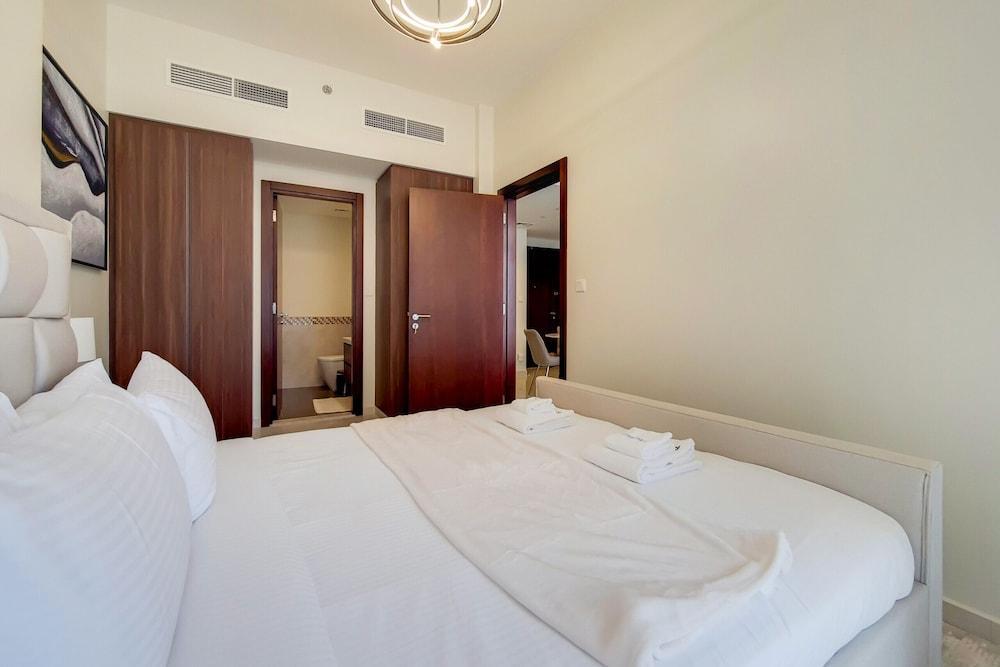 Primestay - Vera Residences Business Bay - Tap to explore photos