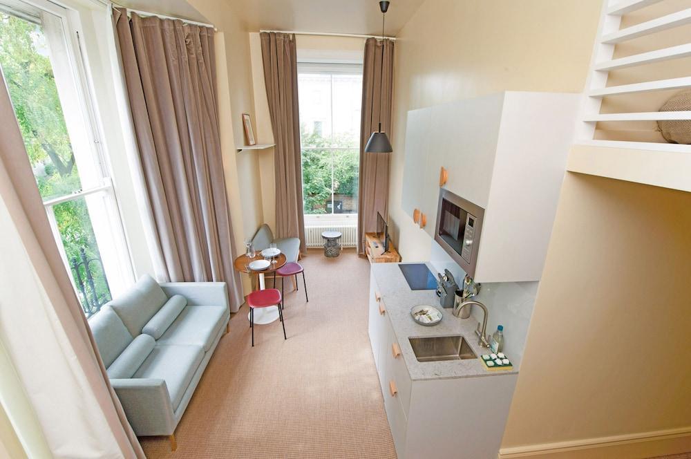 Superb Studio Apartment With Garden Views Near Camden - Tap to explore photos