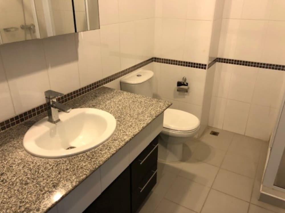 Platinum Suites Floor 6 Room 63 - Tap to explore photos