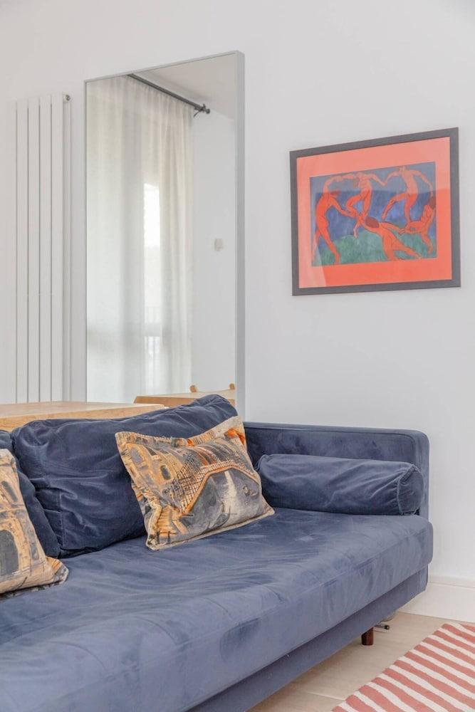 Charming & Stylish 1BD Flat - Bethnal Green - Tap to explore photos