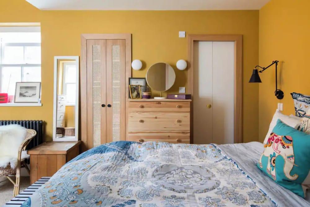Vibrant & Stylish 2BD Flat - Notting Hill - Tap to explore photos