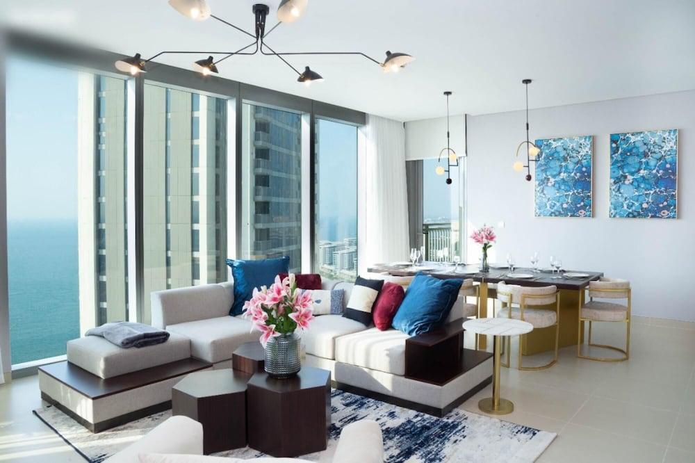 Luxe High Floor Full Seaview - Tap to explore photos
