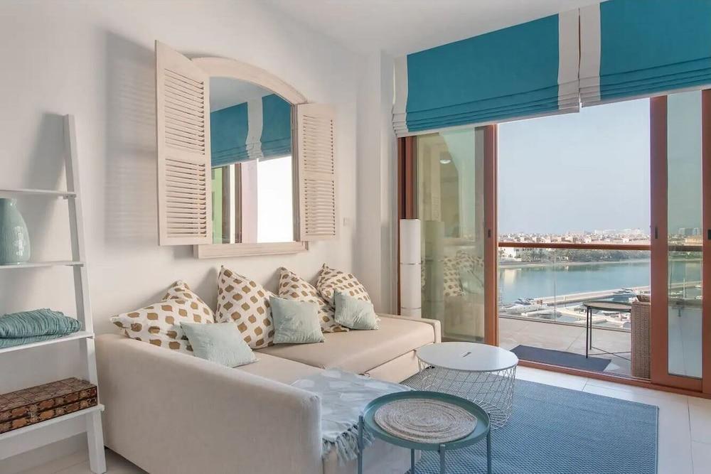 Luxury on the Palm with Marina view balcony - Tap to explore photos