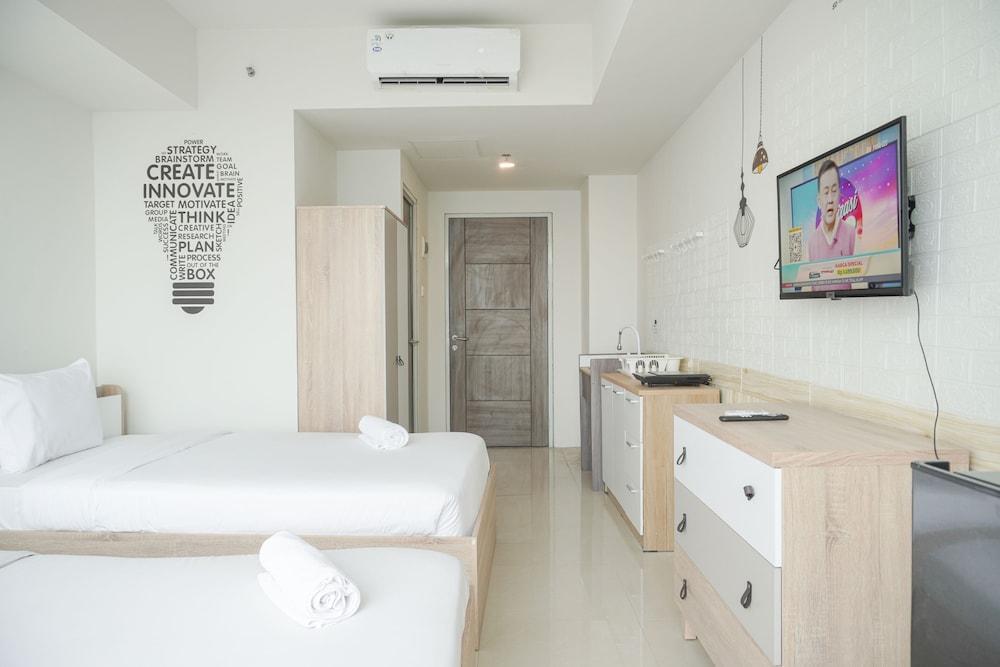 Comfortable Studio At Harco Mangga Besar Apartment - Tap to explore photos