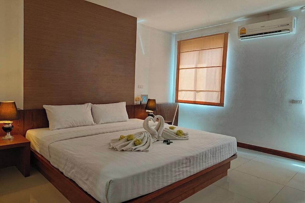 The Little Nest Phuket Room Type - Deluxe Double Room
