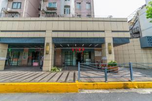 Youchuan Hostel - Tap to explore photos