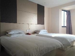 Guixing Boutique Hotel (Shanghai Pudong Airport) - Tap to explore photos
