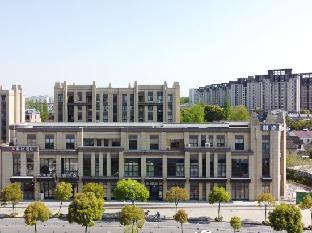 YOUGO  HOTEL - Tap to explore photos
