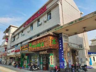 Shell Hotel Shanghai Chongming District Xinhe Town - Tap to explore photos