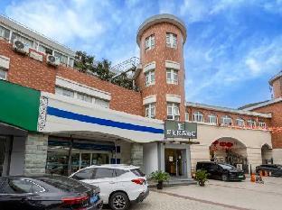 100 Inn Liangpin Hotel (Jiuting Street) - Tap to explore photos