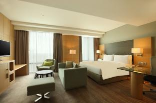 DoubleTree by Hilton Jakarta Kemayoran - Tap to explore photos