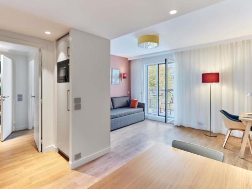 Aparthotel Adagio Paris Boulogne Room Type - Superior One-Bedroom Apartment with Balcony