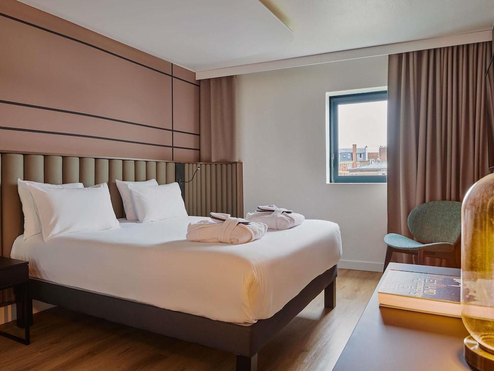 Mercure Paris Nanterre Room Type - Superior Room - 1 double bed