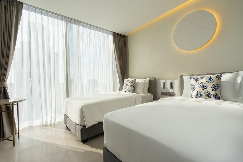 Akara Hotel Pattaya Room Type - Luna Deluxe Twin